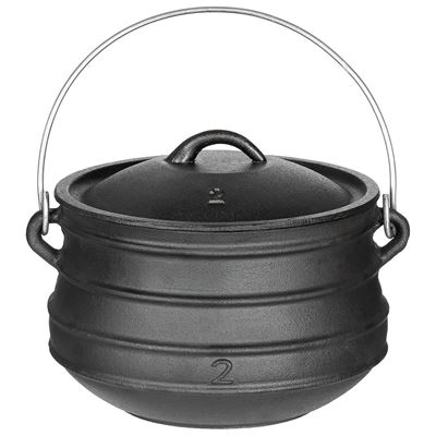 Cast iron field kettle with a lid of 5 liters
