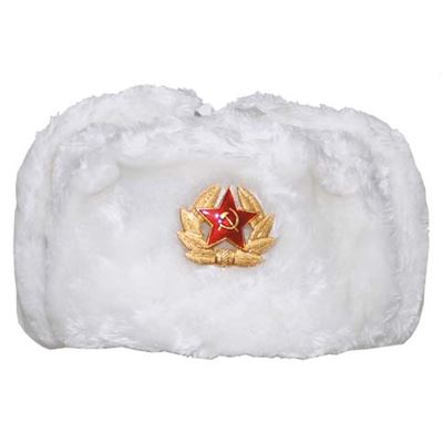 Fur cap Russian to feature WHITE