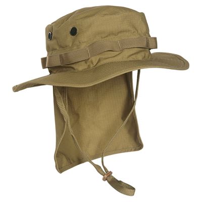 A hat with a collar rip-stop COYOTE