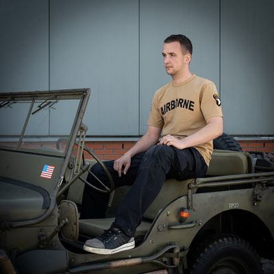 AIRBORNE T-shirt with 101st Division patch on the sleeve SAND FOSTEX 133670-P 3
