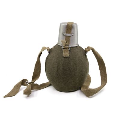 ITALIAN field bottle with drinking spout and felt, aluminium