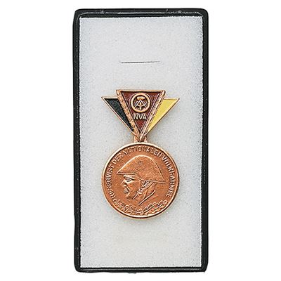 Medal NVA RESEVISTENABZEICHEN BRONZE