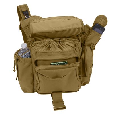 Tactical bag over his shoulder ADVANCED XL COYOTE