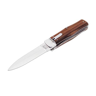 Ejecting knife of the year 2002