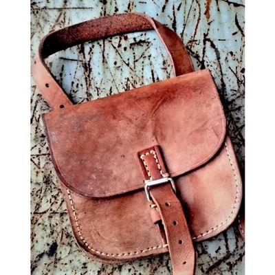 Small ROMANIAN LEATHER bag used