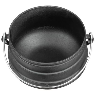Cast iron field kettle with a lid of 5 liters