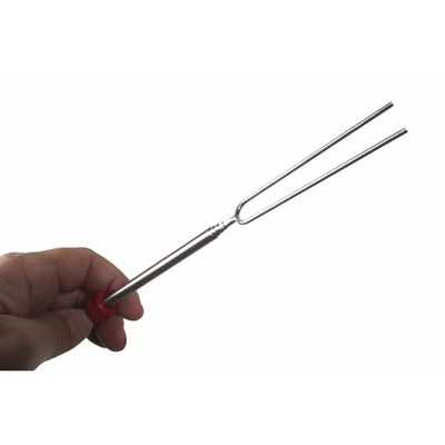 Telescopic sausage roasting fork with handle
