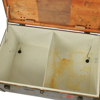 Wooden crate with Lavoro Army LCH-1