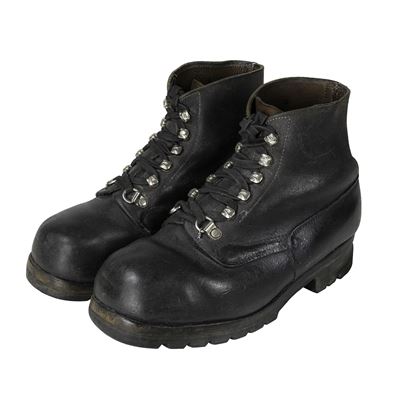 Used SWISS Hiking Boots BLACK