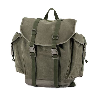 BW mountain backpack original OLIV used