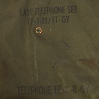 Phone in U.S. cloth pouch orig.