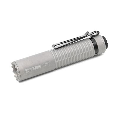 Flashlight E21 rechargeable, compact, 2000 lumens, 322 meters, IP68 TITAN