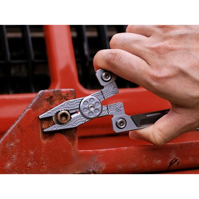 SILVER BLADE EDC Tool