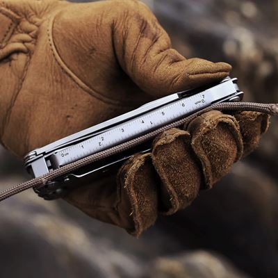 FLAGSHIP PRO Multi Tool  with replaceable blade SILVER