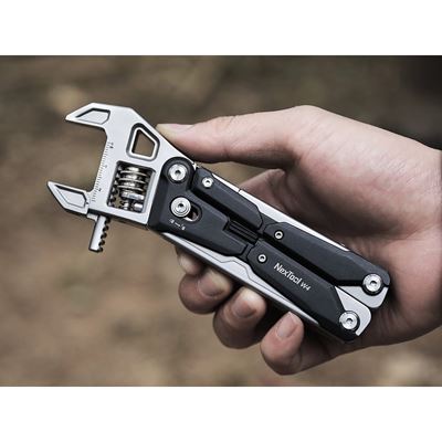 Adjustable Wrench W4